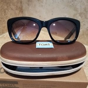 New TOMS "kitty" sunglasses